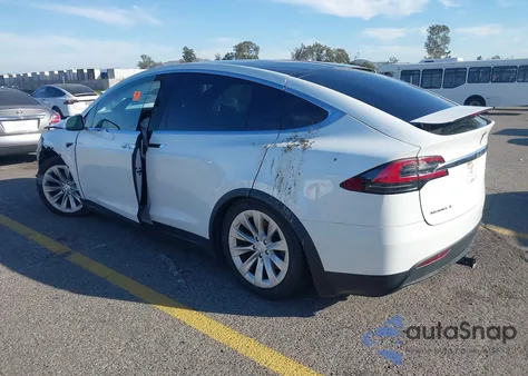 2018 Tesla Model X 100D/75D/P100D from USA, damaged, VIN 5YJXCDE2XJF092146